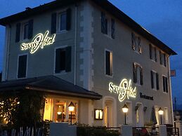 Le Savoy Hotel