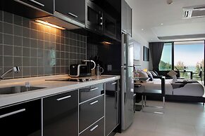 Absolute Twin Sands Resort & Spa