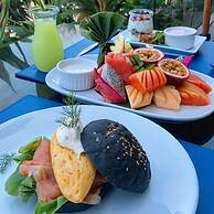 Absolute Twin Sands Resort & Spa