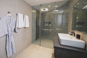 Absolute Twin Sands Resort & Spa