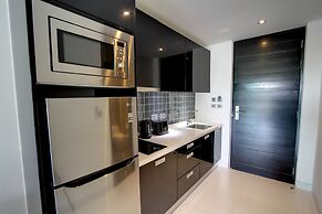 Absolute Twin Sands Resort & Spa