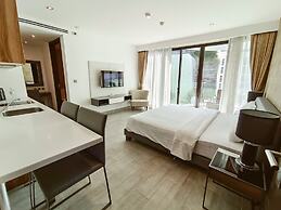 Absolute Twin Sands Resort & Spa