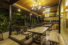 Escape De Phuket Hotel