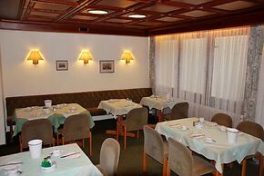 Hotel Rheingauer Tor
