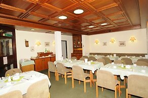 Hotel Rheingauer Tor