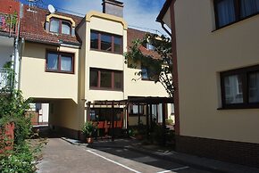 Hotel Rheingauer Tor