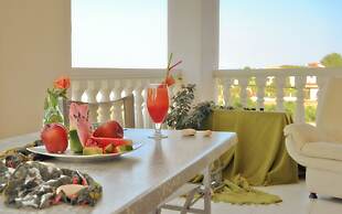 Belussi Beach Hotel & Suites