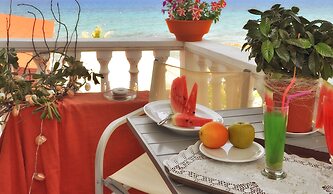 Belussi Beach Hotel & Suites