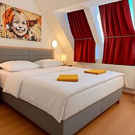 A&T Hotel & Hostel