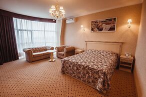 Resident Hotel