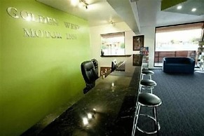 Golden West Motor Inn