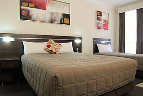 Golden West Motor Inn