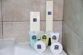 Safina Hotel & Apartments