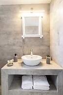 Vrachia Studios & Apartments