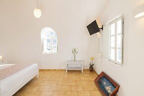 Vrachia Studios & Apartments