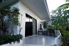 Samui Pier Beach Front Resort