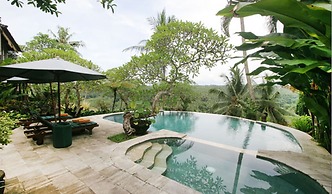 Sayan Terrace Resort