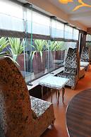 Monarch Skyline Hotel