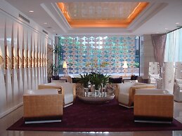 Monarch Skyline Hotel