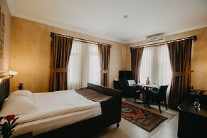 Royal Stone Houses - Goreme