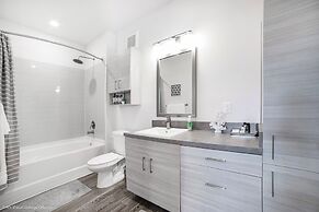 Clean, Cozy & Chic Apartment. CDC Cleaning Standards! Just 3 Miles Fro