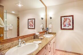 Luxury 1 Bedroom Ski in, Ski Out Mountain Vacation Rental Just Steps f
