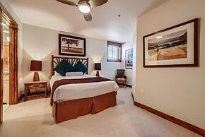 Luxury 4 Bedroom Ski in, Ski Out Mountain Vacation Rental Just Steps F