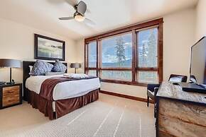 Luxury 4 Bedroom Ski in, Ski Out Mountain Vacation Rental Just Steps F