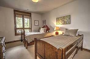 Luxury 4 Bedroom Ski in, Ski Out Mountain Vacation Rental Just Steps F