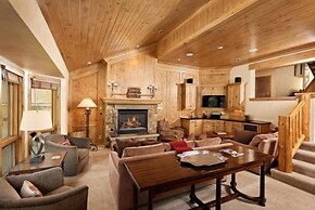 Snowmass Woodrun V 4 Bedroom Ski in, Ski out Mountain Residence in the