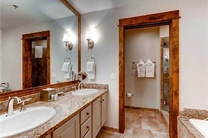 Luxury 2 Bedroom Ski in, Ski Out Mountain Vacation Rental Just Steps f
