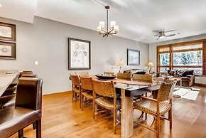 Luxury 3 Bedroom Ski in, Ski Out Mountain Vacation Rental Just Steps f