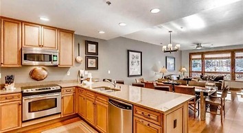 Luxury 3 Bedroom Ski in, Ski Out Mountain Vacation Rental Just Steps f