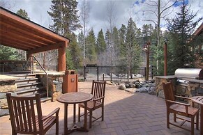Black Bear Lodge 3 Bedroom Condo in River Run Village