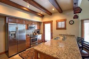 Mountain Thunder Lodge 3 Bedroom Vacation Rental in Breckenridge With 