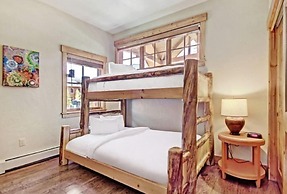 Mountain Thunder Lodge 3 Bedroom Vacation Rental in Breckenridge With 