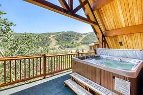 Spacious 4 Bedroom Mountain Vacation Rental With Private Hot Tub and F