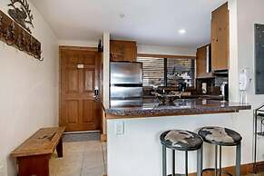 3 Bedroom Antlers Vacation Rental With Incredible Slopeside Views and 