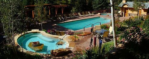 3 Bedroom Antlers Vacation Rental With Incredible Slopeside Views and 