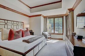Vail Ritz-carlton 3 Bedroom Residence in Lionshead Village