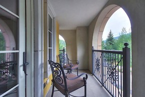 Vail Ritz-carlton 3 Bedroom Residence in Lionshead Village