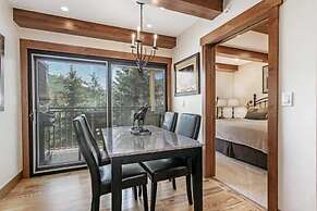 2 Bedroom Antlers Vacation Rental With Incredible Slopeside Views and 