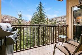 2 Bedroom Antlers Vacation Rental With Incredible Slopeside Views and 