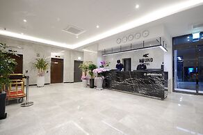 Hound Hotel Gijang