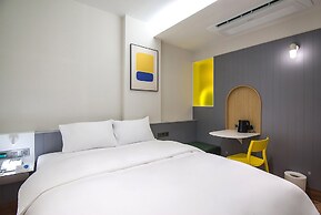 Blo By Blo Hotel