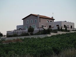 Luxurious Panoramic View Villa