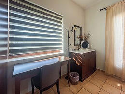 Luxurious Panoramic View Villa