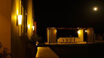 Luxurious Panoramic View Villa