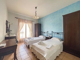 Luxurious Panoramic View Villa