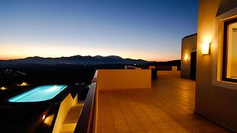 Luxurious Panoramic View Villa